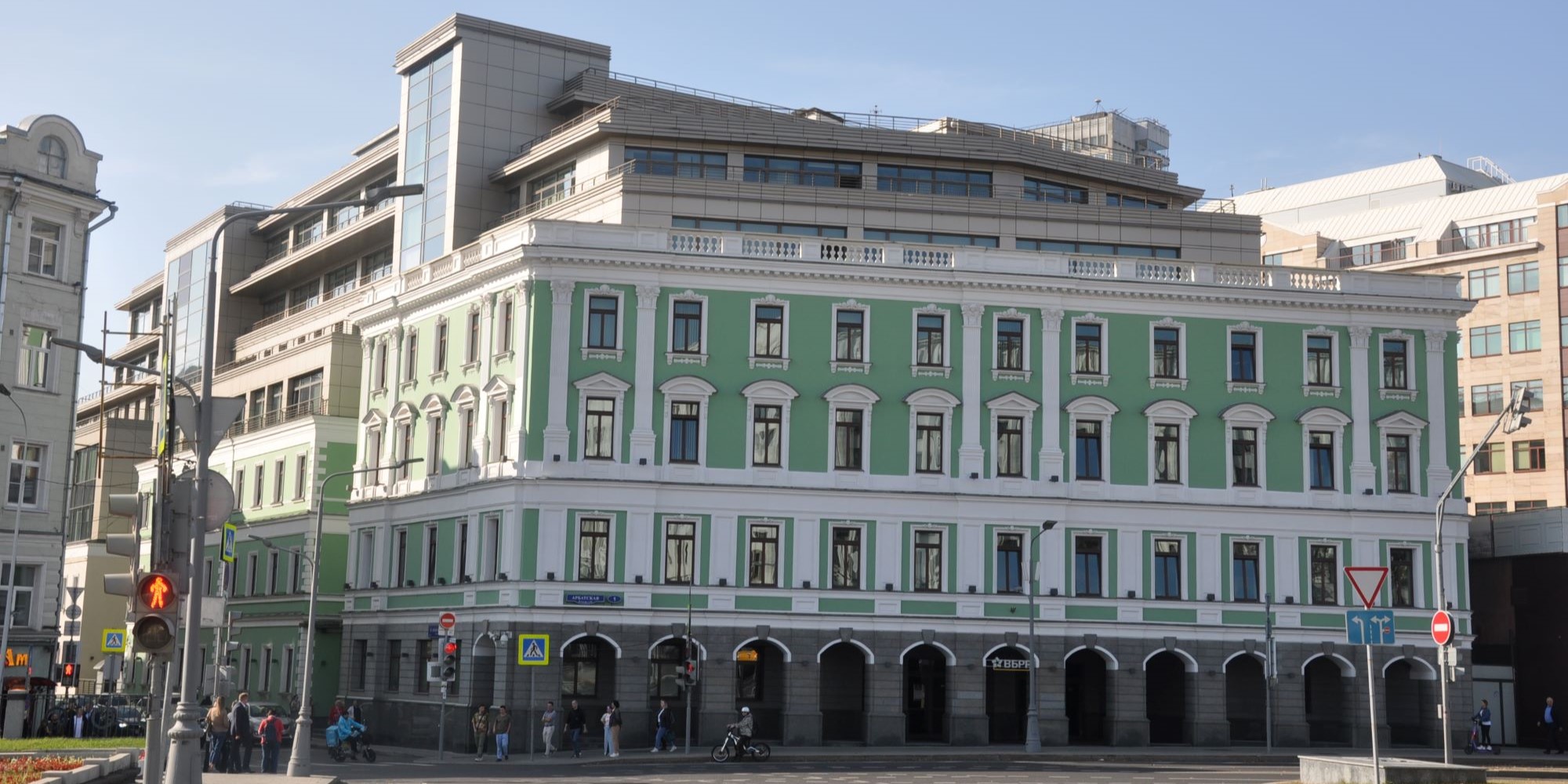 Арбатская площадь, дом 1